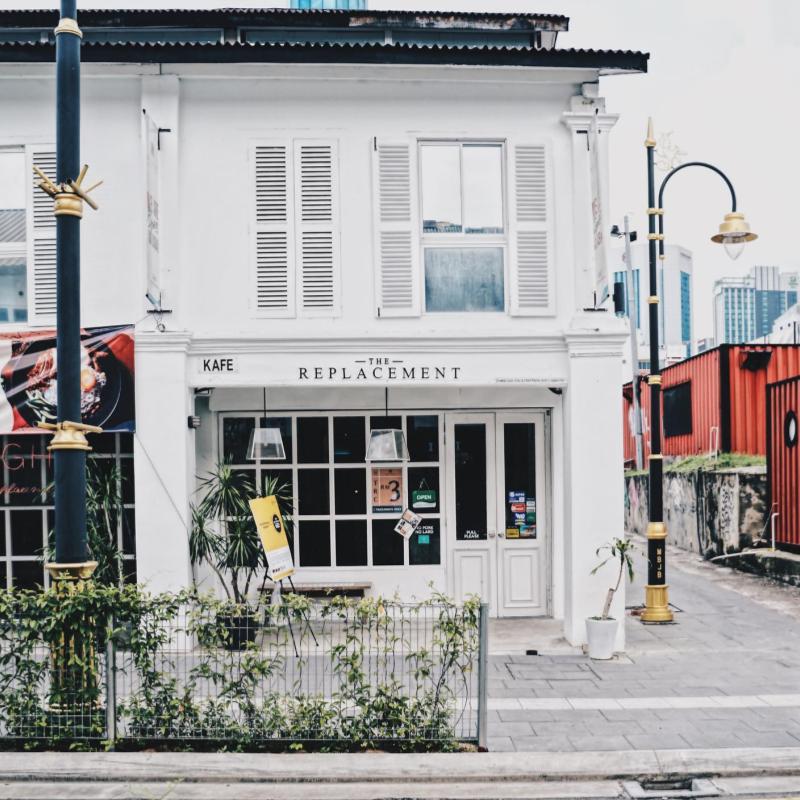 <strong>Top 15 Best Breakfast Cafes in Malaysia 2025</strong> 30 The-Replacement-Lodge-Kitchen-