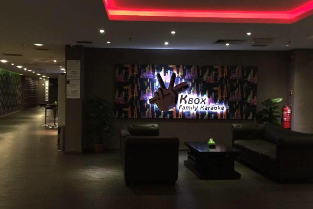 Top 10 Best Karaoke Places in Kuala Lumpur 2025 16 V-KBOX-Family-Karaoke