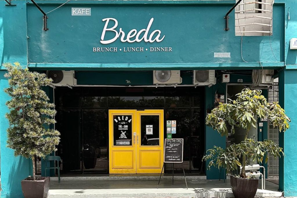 <strong>8 Restoran Smoothies Terbaik di Ipoh 2025</strong> 8 Breda-Cafe