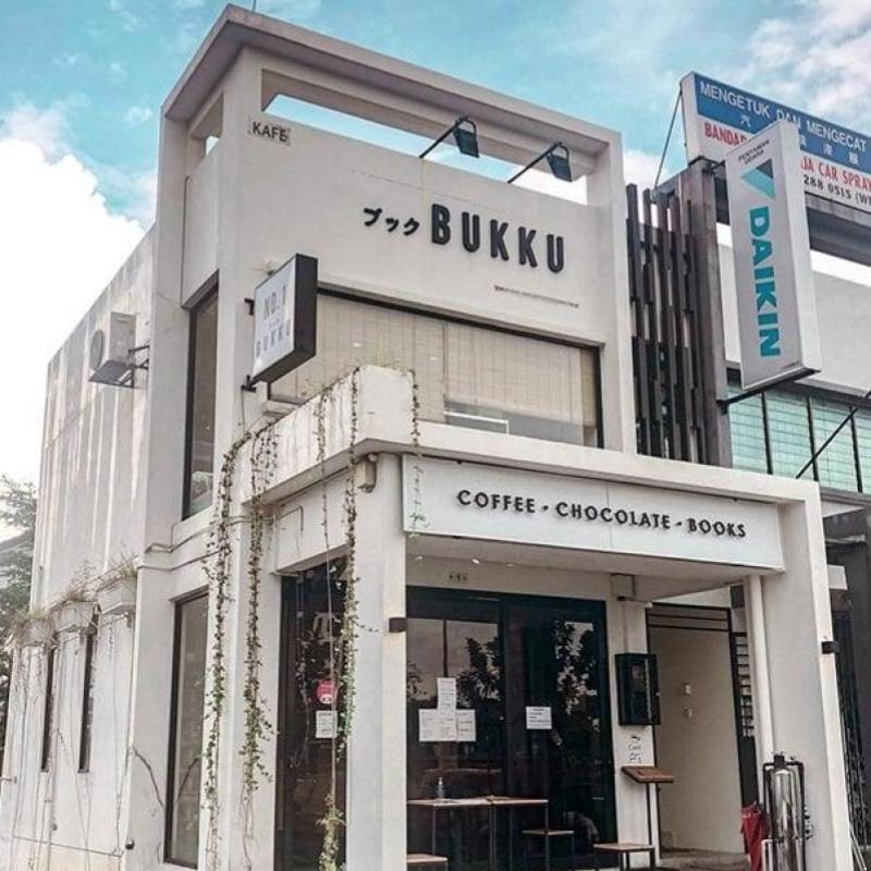 Top 12 Best Cool Library Cafes in KL & Selangor 2025 5 Bukku-Cafe-