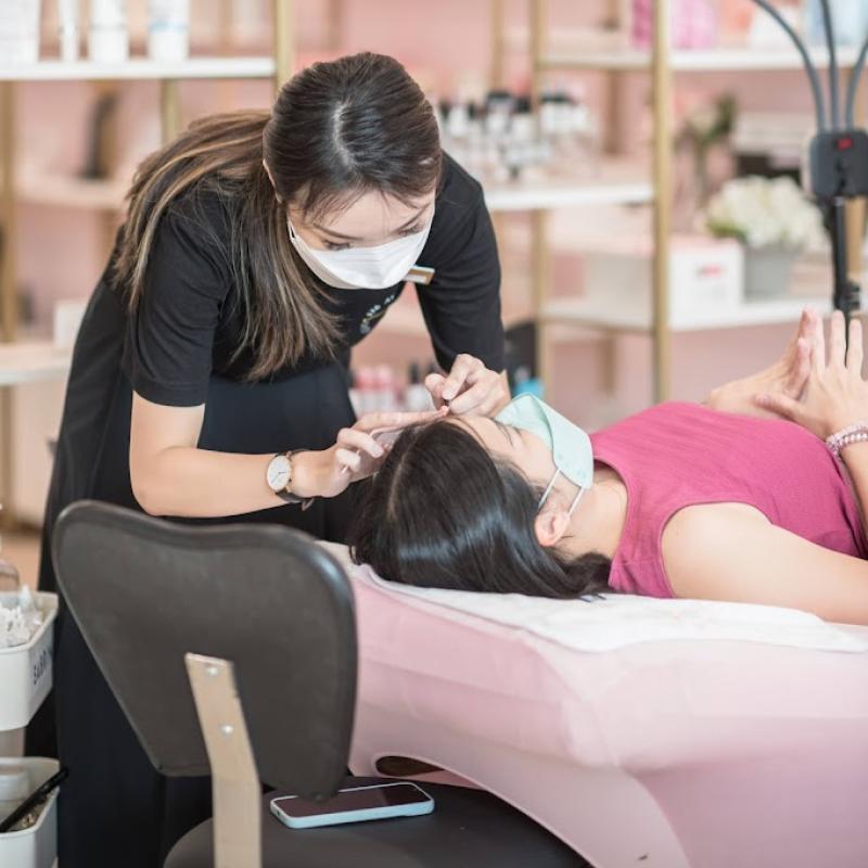 <strong>10 Perkhidmatan Sulaman Kening Terbaik di KL & Selangor 2025</strong> 9 Dash-