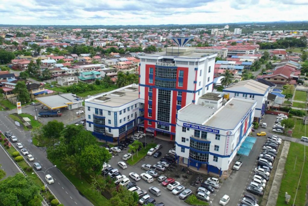 <strong>7 Pusat Pakar Sakit Puan Terbaik di Sarawak 2025</strong> 8 Dr.-Toh-Siu-Gap-@-KPJ-Sibu-Specialist-Medical-Center