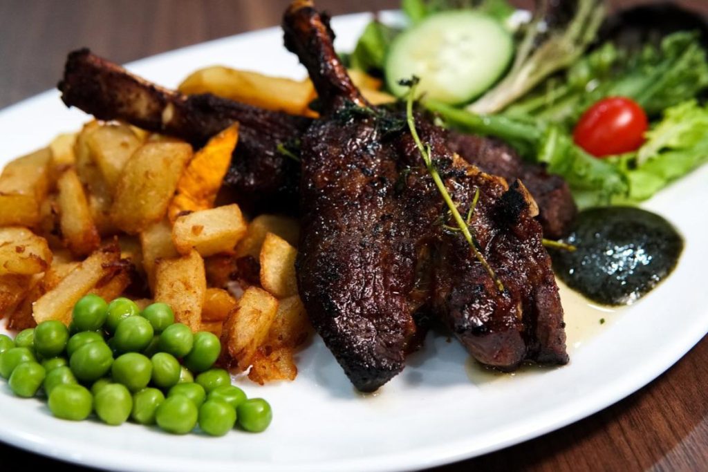 <strong>10 Restoran Lamb Chop Terbaik di Pulau Pinang 2025</strong> 11 Emilys-Steakhouse-Penang-