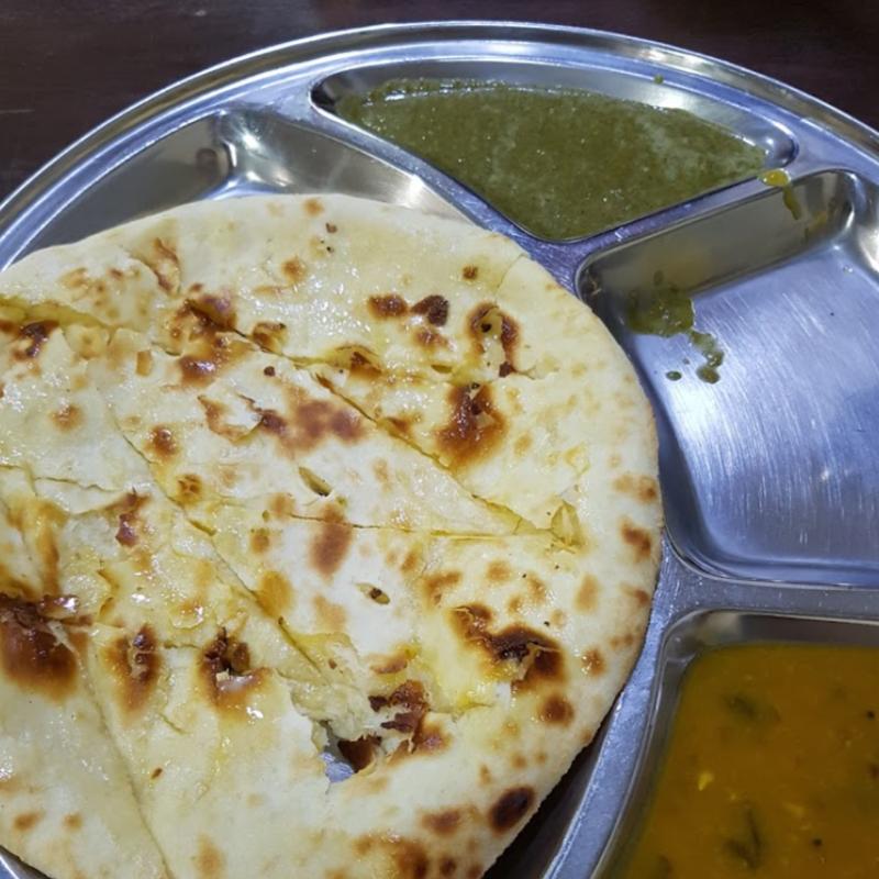 8 Restoran Cheese Naan Terbaik di Pulau Pinang 2025 11 Family-Curry-House-