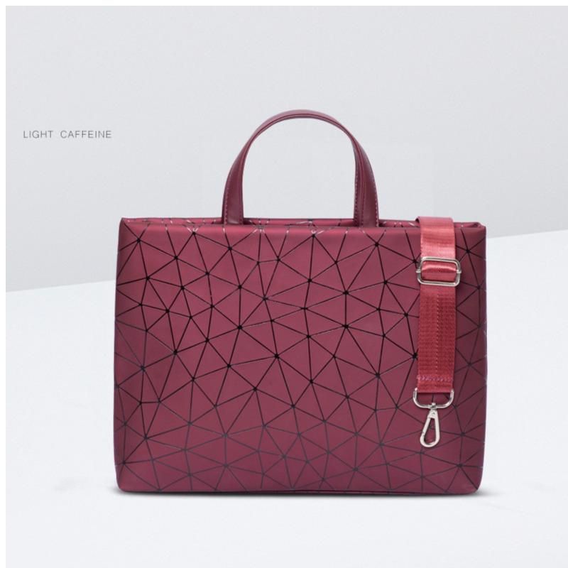 Top 8 Best Briefcases For Women in Malaysia 2025 2 Fox-Bridge-Elegant-Women-Briefcase