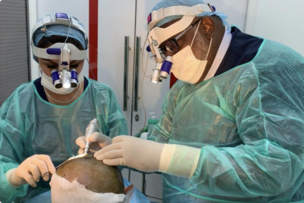 <strong>10 Pusat Rawatan Rambut Gugur Terbaik di Selangor 2025</strong> 5 Hair-Transplant-Center-Malaysia