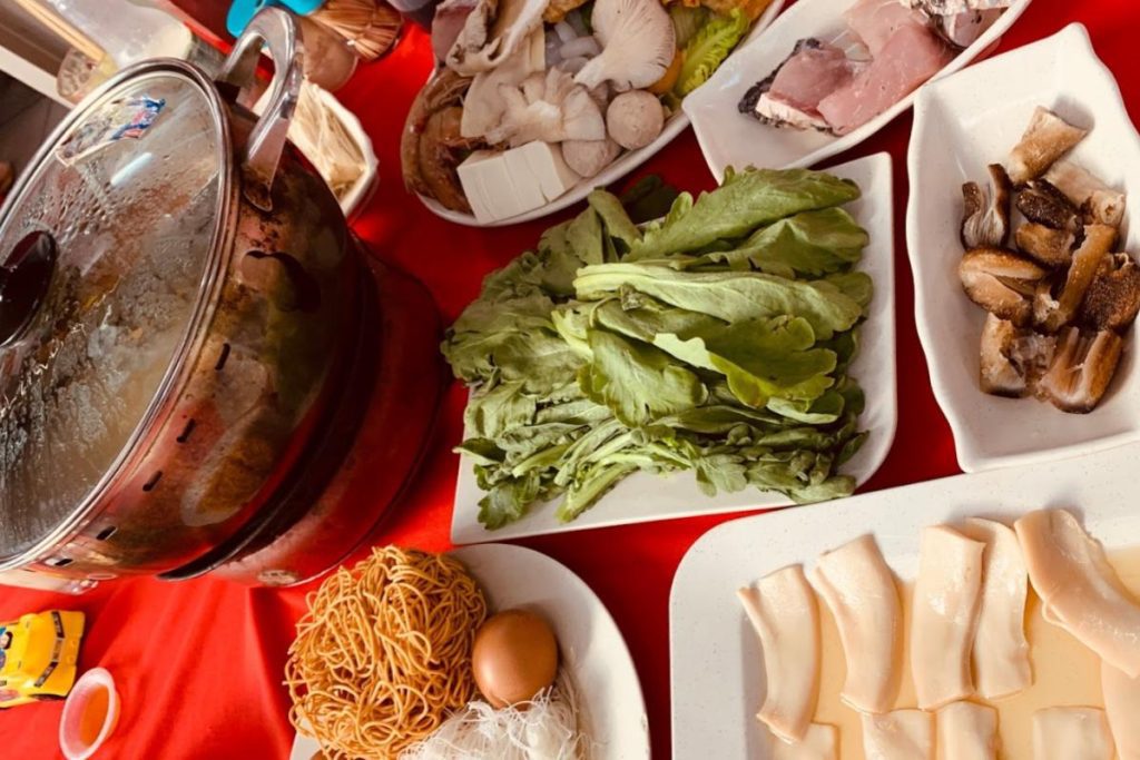 10 Restoran Steamboat Terbaik di Sri Petaling 2025 17 Ho-Ho-Steamboat-Restaurant-