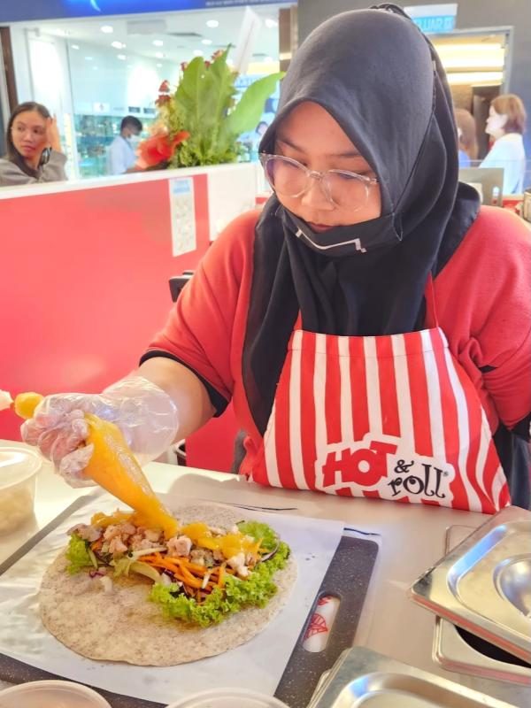 Hot & Roll Unveils its Flavourful Second MidValley Outlet!! 3 Hot-Roll-Unveils-its-Flavourful-Second-MidValley-Outlet-