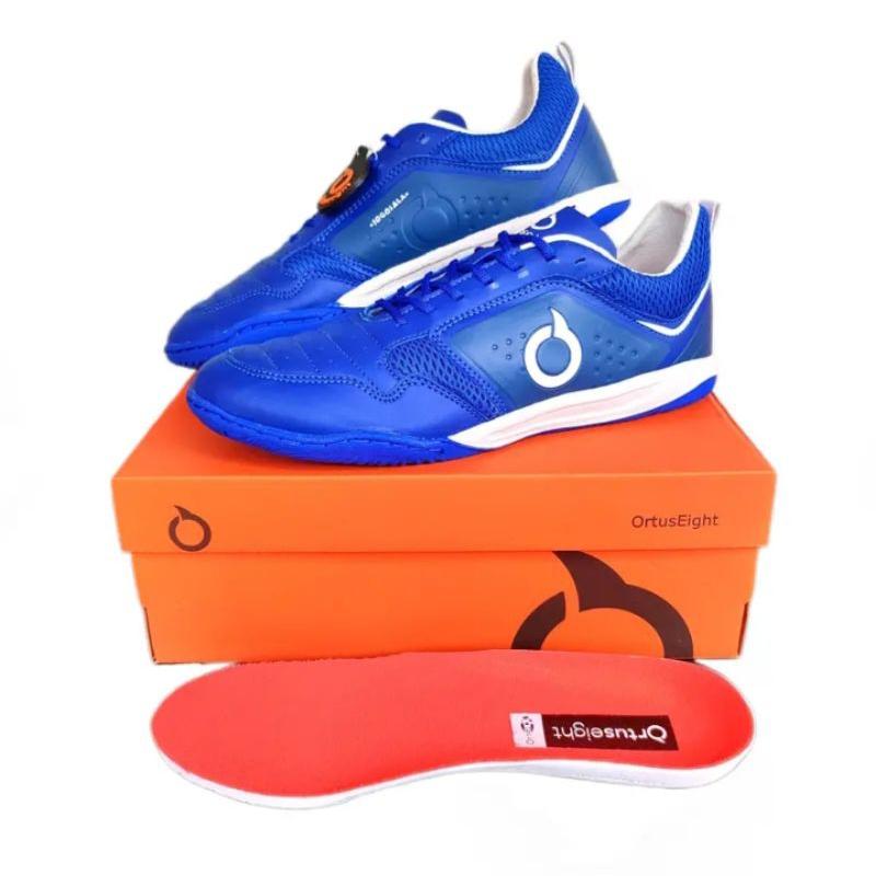 Top 8 Best Futsal Shoes in Malaysia 2025 4 Jogosala-REVOLT-futsal-Shoes