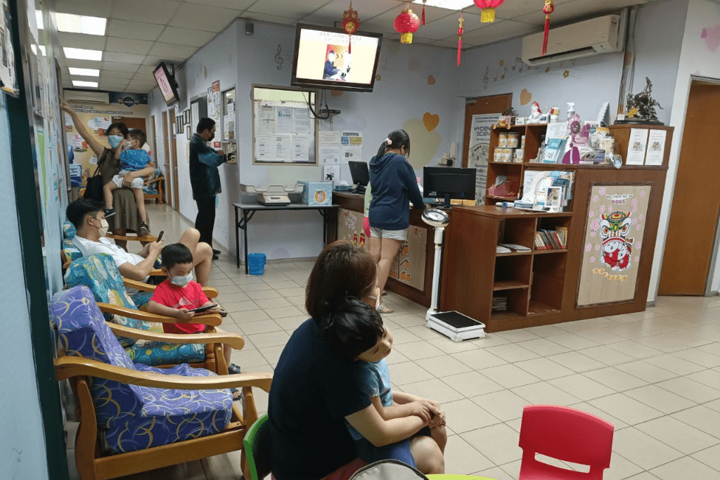 10 Klinik Pediatrik Terbaik di KL & Selangor 2025 9 Klinik-Pakar-Kanak-kanak-Dr-Chan--