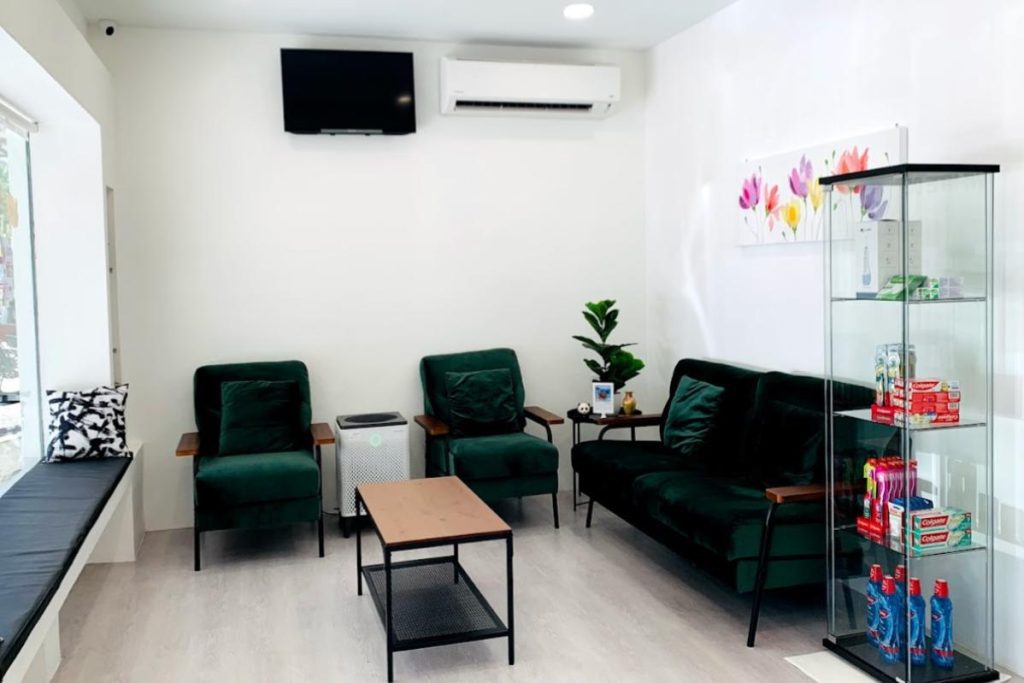 Top 10 Best Teeth Whitening Dentists in Johor 2025 3 Klinik-Pergigian-White-Dental--resize-image