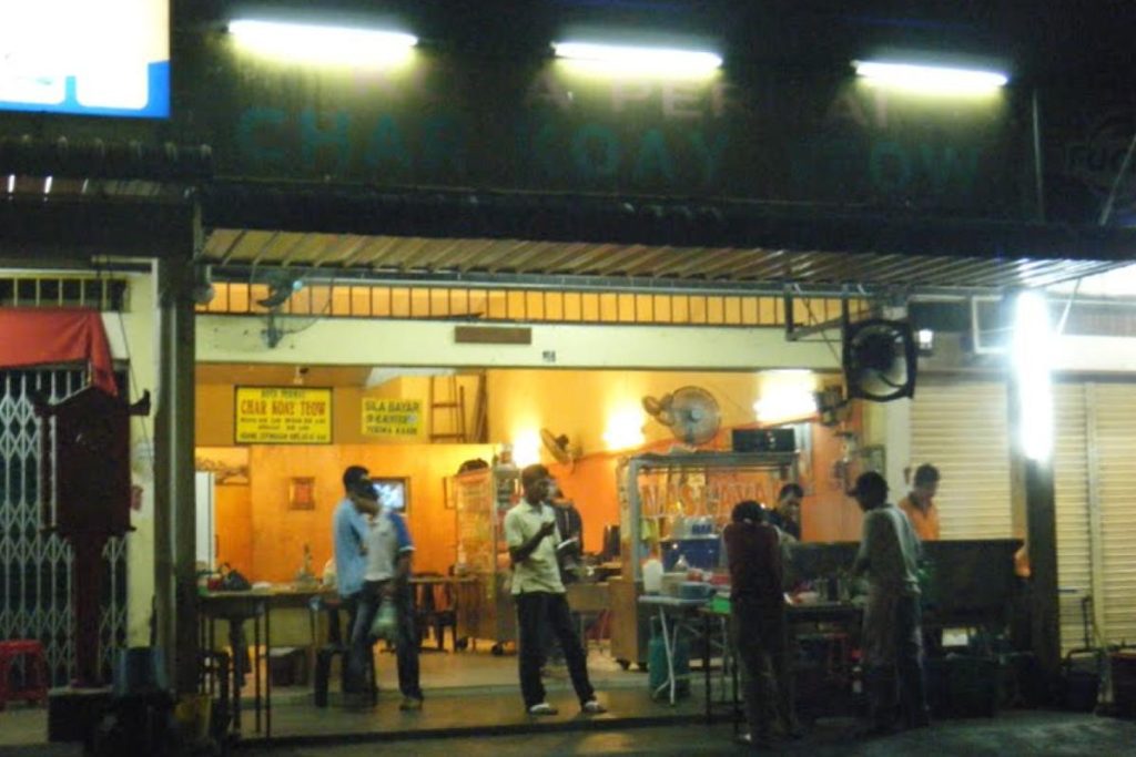 10 Tempat Terbaik Untuk Makan Malam di Pulau Pinang 2025 14 Kota-Permai-Char-Keow-Teow
