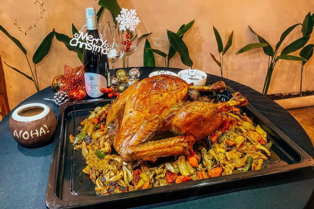 10 Restoran Mesra Haiwan Kesayangan Terbaik di KL & Selangor 2025 15 Kwong-Cheung-Loong-Kopitiam-