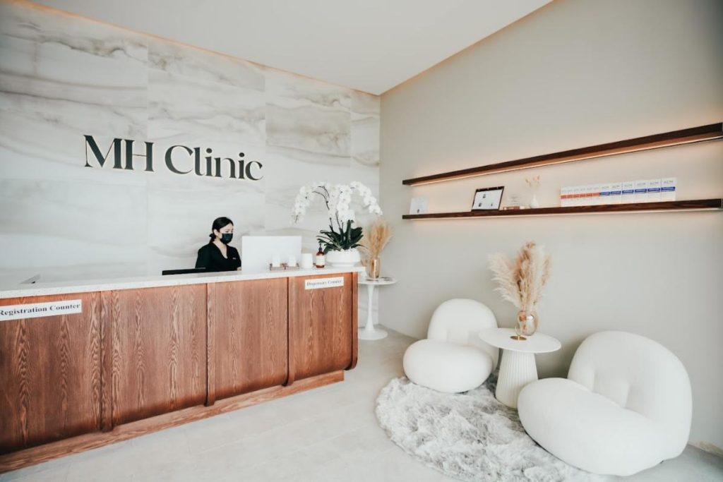 <strong>10 Pusat Rawatan Rambut Gugur Terbaik di Johor 2025</strong> 2 MH-Clinic