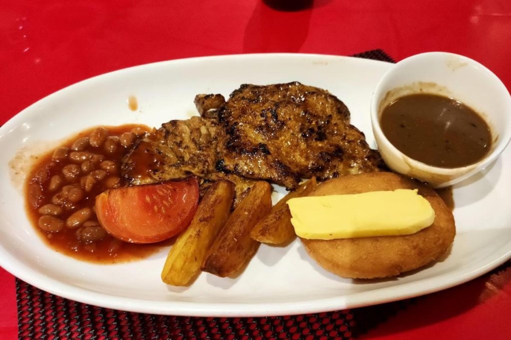 Top 10 Best Pork Chops in Johor 2025 21 Man-Tou-Pu-Restaurant-