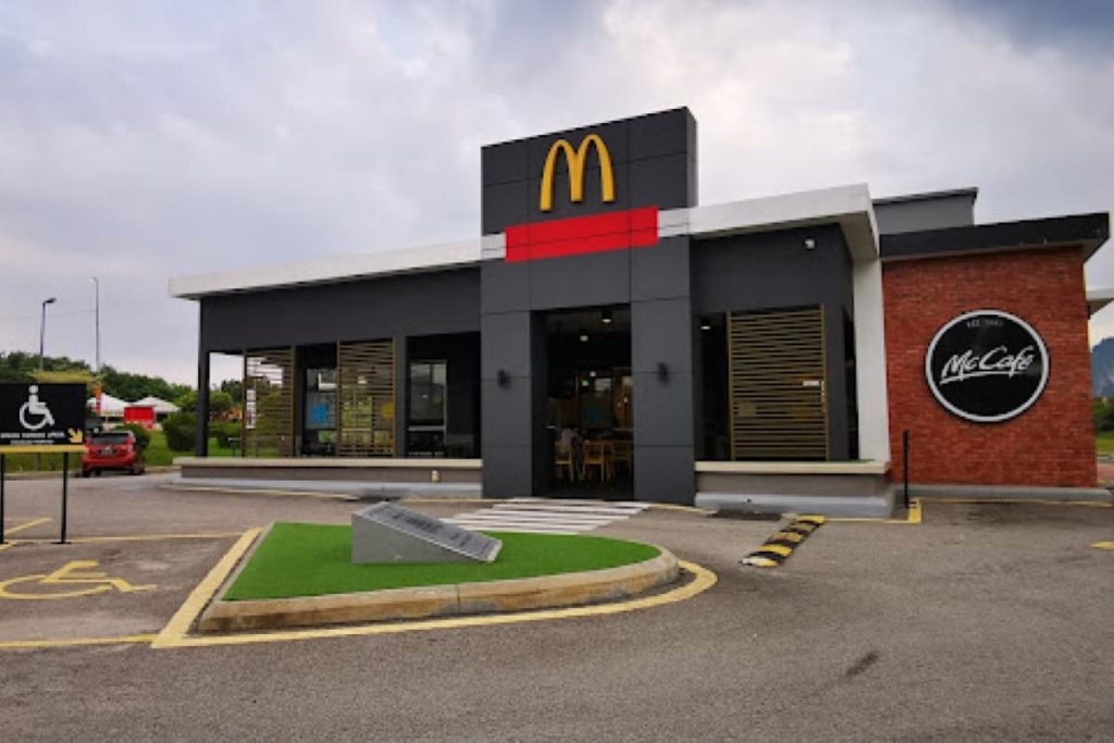 Top 8 Best McDonald’s Outlets in Malaysia 2025 12 McDonalds-Sunway-City-Ipoh-DT-