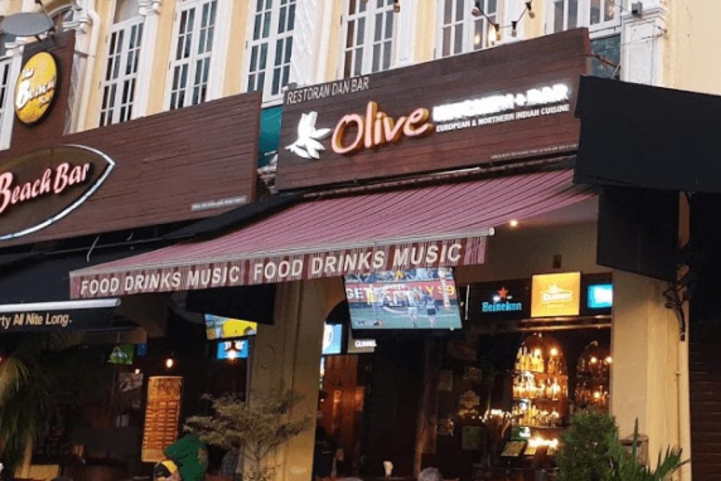 <strong>10 Restoran Lamb Chop Terbaik di Pulau Pinang 2025</strong> 6 Olive-Kitchen-Bar-Penang