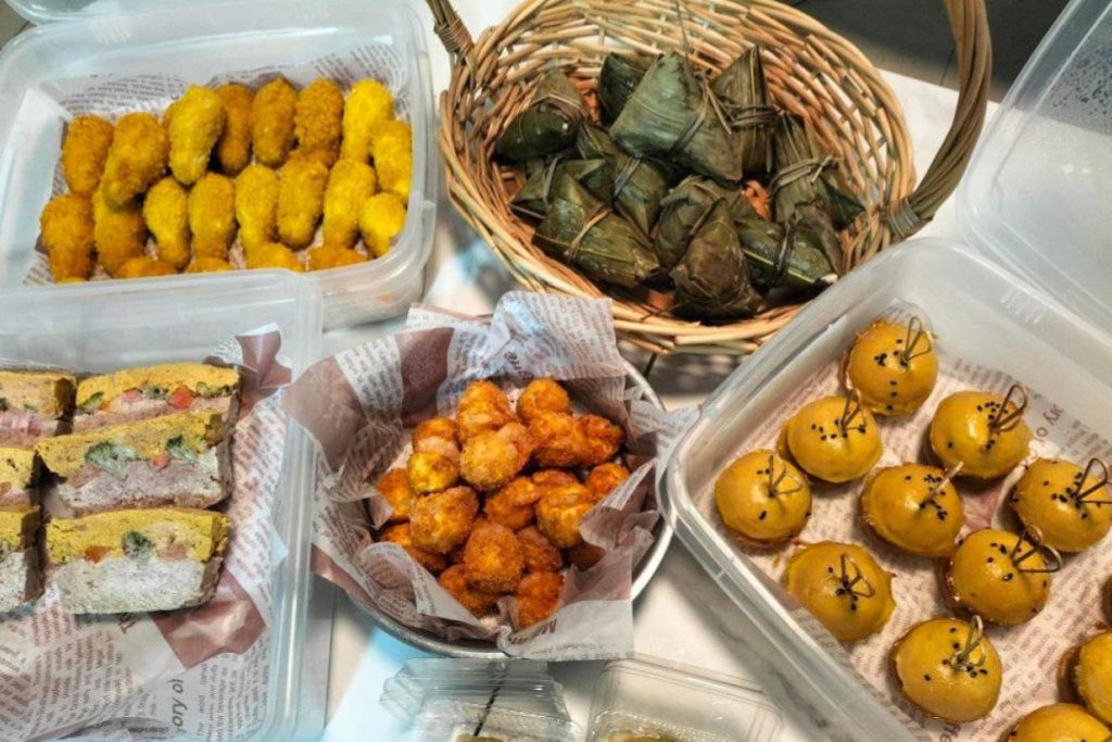 <strong>6 Restoran Pet Friendly Terbaik di Johor 2025</strong> 13 Petspawrents-X-pets-bakerys-