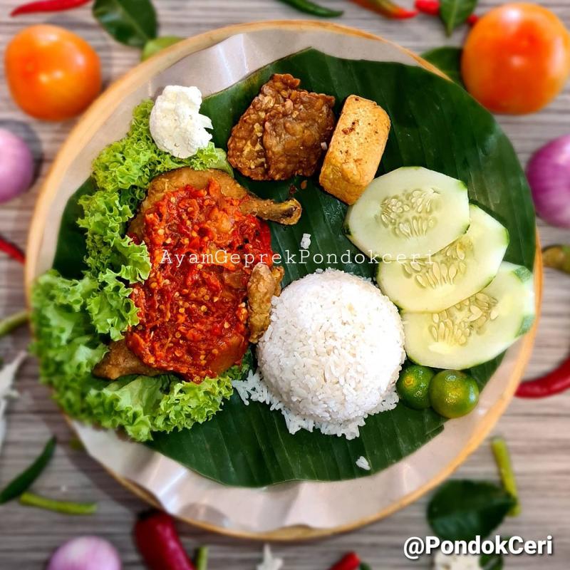 5 Restoran Ayam Geprek Terbaik di Johor 2025 3 Pondok-Ceri-Famous-Ayam-Penyet-