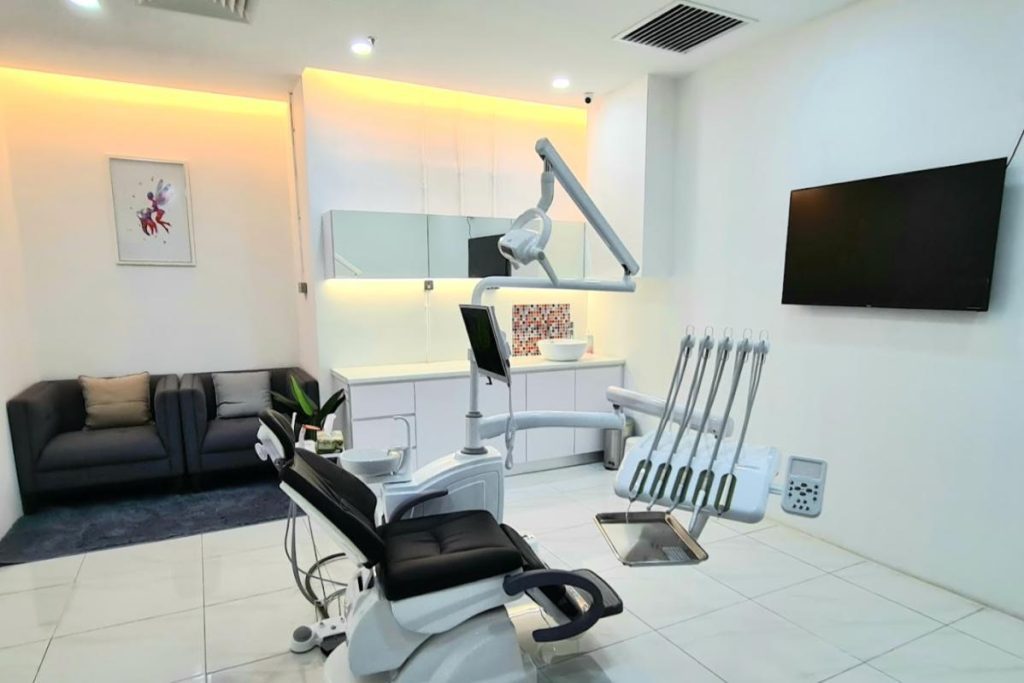 Top 10 Best Teeth Whitening Dentists in Johor 2025 19 Puteri-Dental-Clinic--resize-image