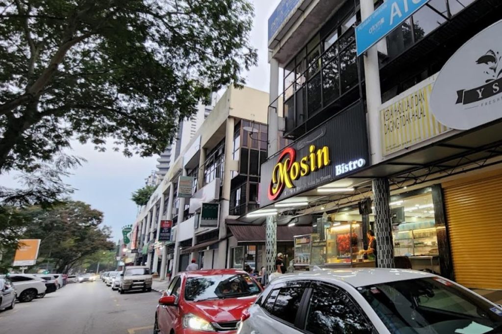 10 Naan Keju Terbaik di KL & Selangor 2025 18 Restoran-Mosin