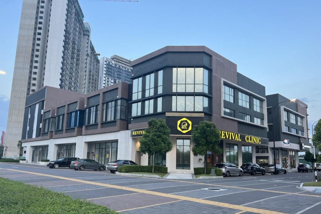 <strong>10 Pusat Rawatan Rambut Gugur Terbaik di Selangor 2025</strong> 10 Revival-Clinic-