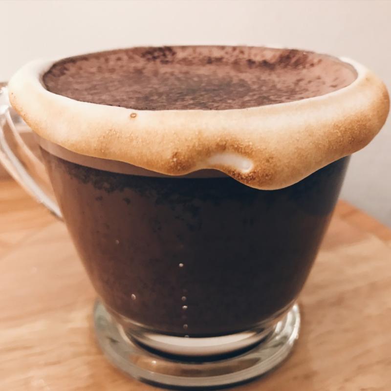 <strong>10 Kafe Minuman Coklat Panas Terbaik di Pulau Pinang 2025</strong> 17 Roots-Desserts-Bar-