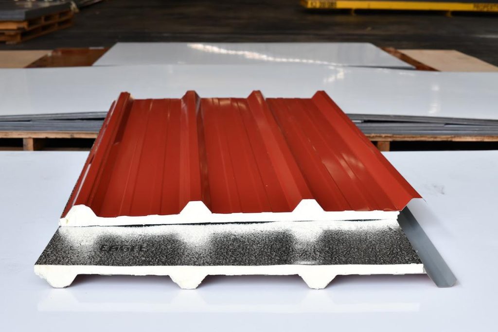 <strong>8 Pembekal Bumbung Dek Logam Terbaik di Malaysia 2025</strong> 7 SL-Roofing-Sdn.-Bhd-