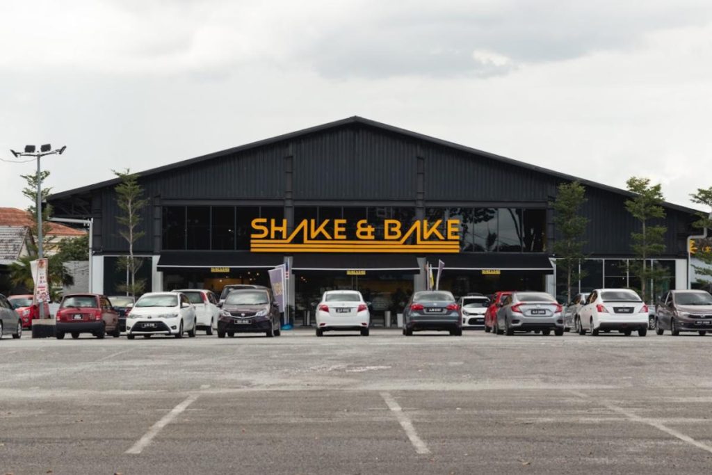 <strong>8 Restoran Smoothies Terbaik di Ipoh 2025</strong> 2 Shake-Bake-Cafe