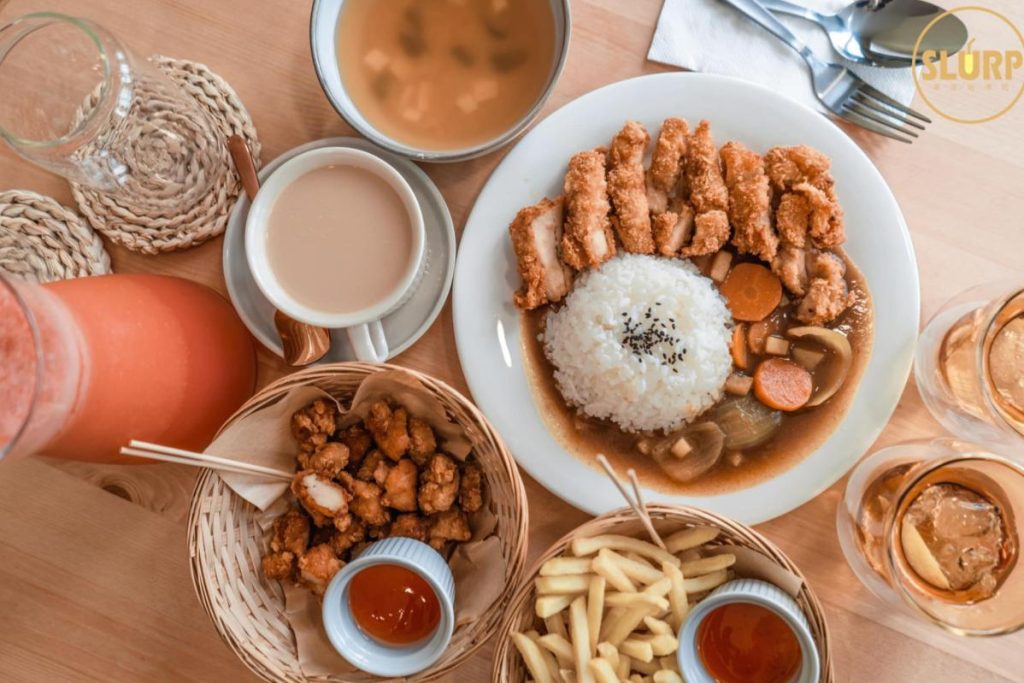 <strong>6 Restoran Pet Friendly Terbaik di Johor 2025</strong> 5 Shiba-Cafe-