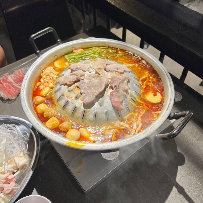 10 Makanan Thai Terbaik di Subang 2025 11 ThaiSom-Mookata-SS-Subang-