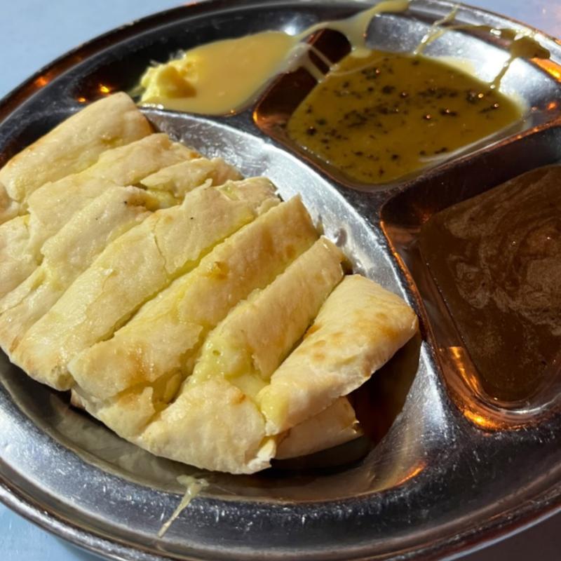 10 Naan Keju Terbaik di KL & Selangor 2025 13 Williams-Corner-