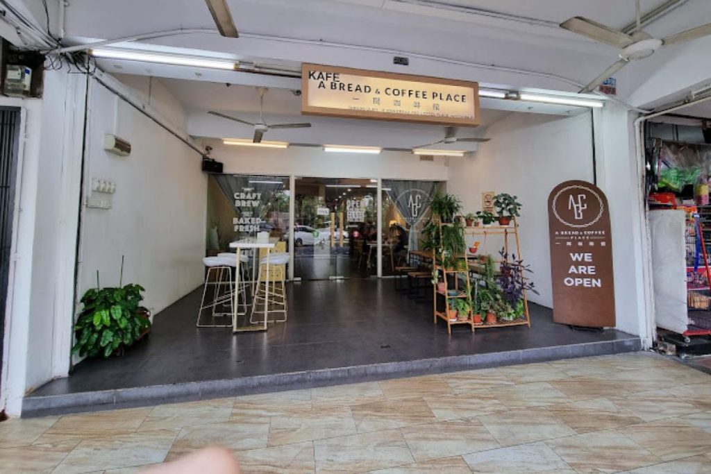 10 Restoran Menyajikan Poached Eggs Terbaik di Johor 2025 18 A-Bread-Coffee-Place-