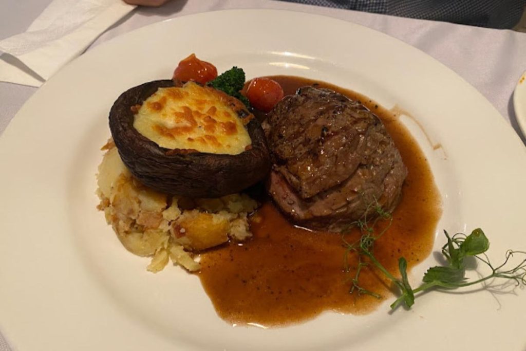 Top 15 Most Romantic Restaurants in Kuala Lumpur & Selangor 2025 21 Bunglow-