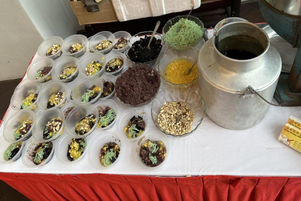 Top 10 Ice Kacang In KL & Selangor 2025 13 Fatty-Loong-Ice-Kacang