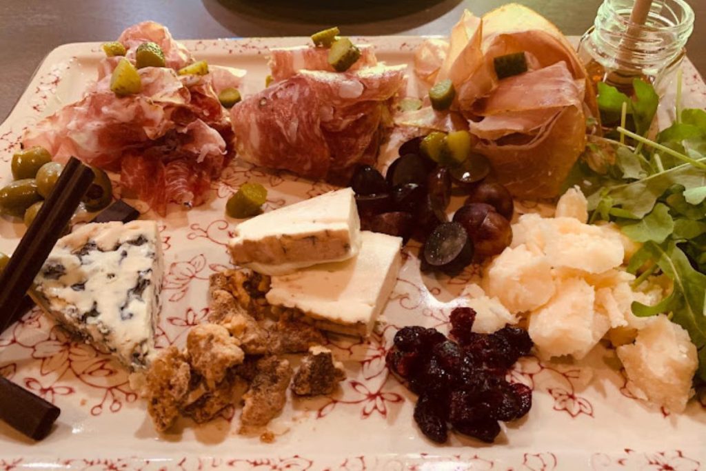 <strong>Top 6 Best Cheese Platters in Penang 2025</strong> 13 HUTTON--