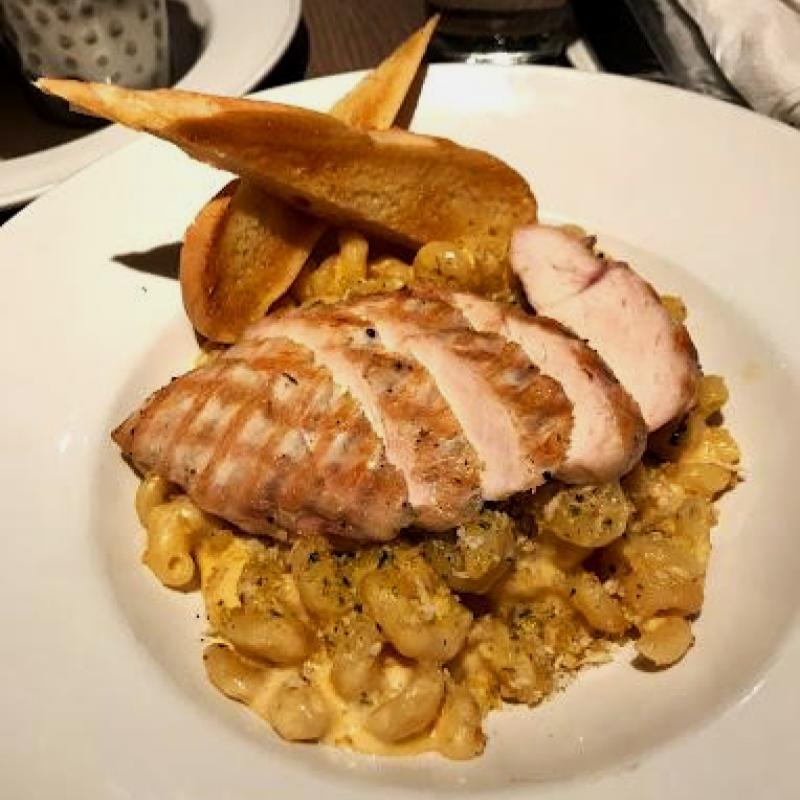 10 Mac & Keju Terbaik di KL & Selangor 2025 3 Hard-Rock-Cafe-