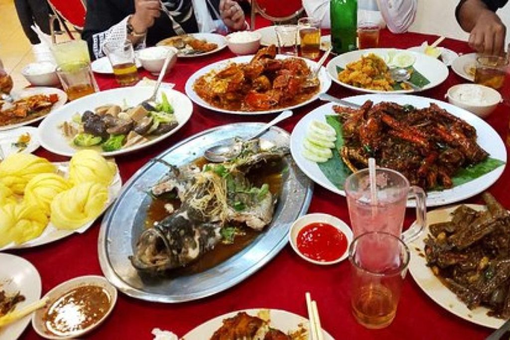 Top 10 Best Seafood Restaurants in KL and Selangor 2025 5 Hokkaido-Seafood-Restaurant-