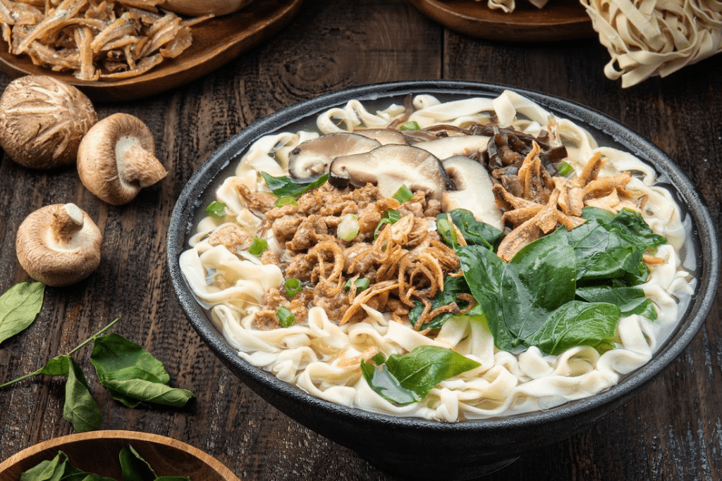 Top 12 Must-Eat Instant Noodles in Malaysia 2025 3 Meet-Mee-Mums-Pan-Mee-