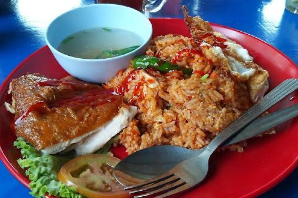 10 Restoran Nasi Ayam Terbaik di Pulau Pinang 2025 9 Nasi-Ayam-Apple-