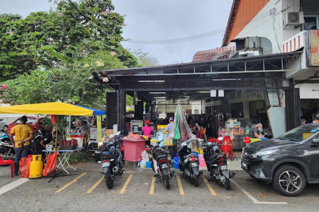 Top 15 Best Roti Bakar in Ipoh 2025 2 Restoran-New-Holly-Wood