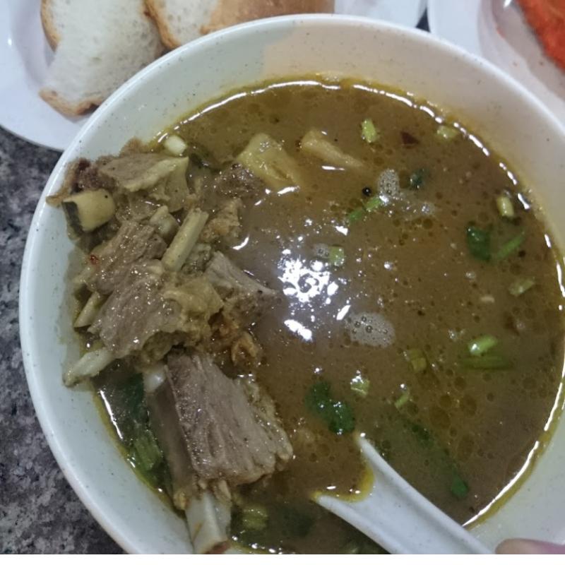 <strong>7 Restoran Sup Tulang Terbaik di Johor 2025</strong> 13 Restoran-Yasin-