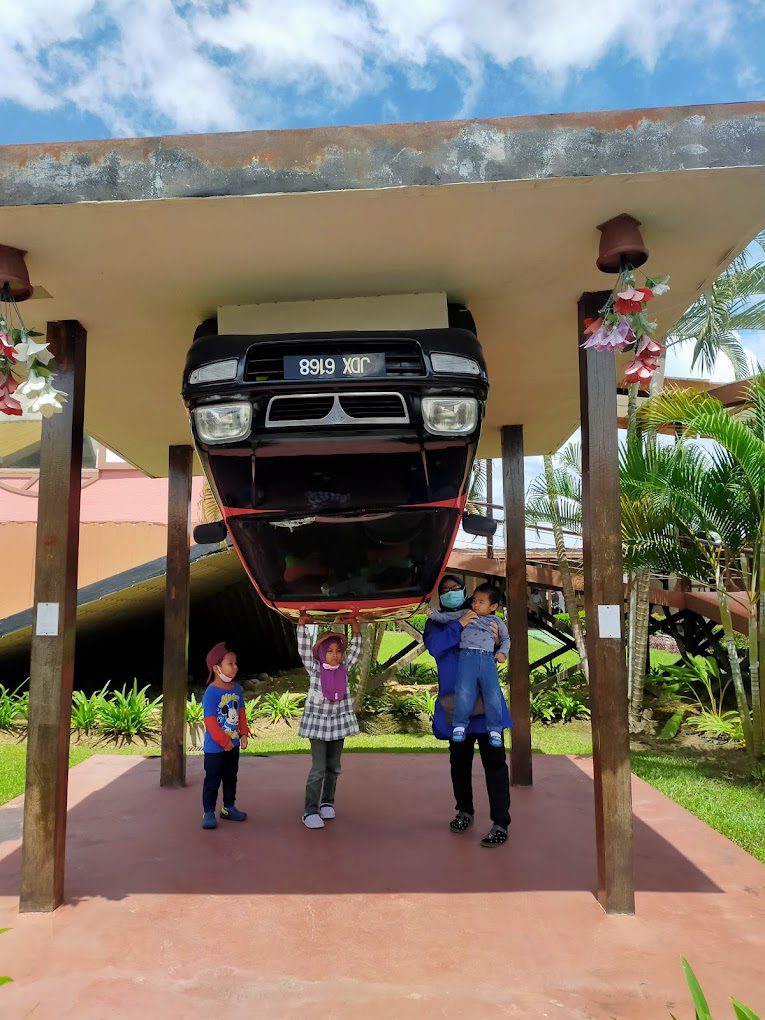 Top 10 Best Things To Do in Tuaran 2025 15 Rumah-Terbalik-