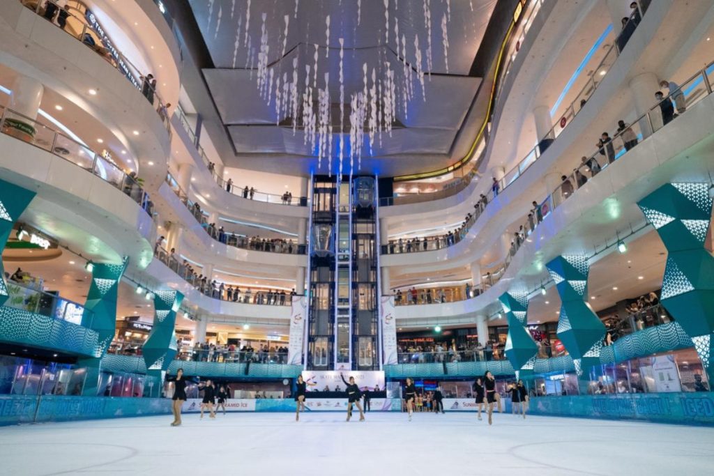 Top 10 Best Shopping Malls for Hangouts in Klang Valley 2025 7 Sunway-Pyramid-ice-skating-rink