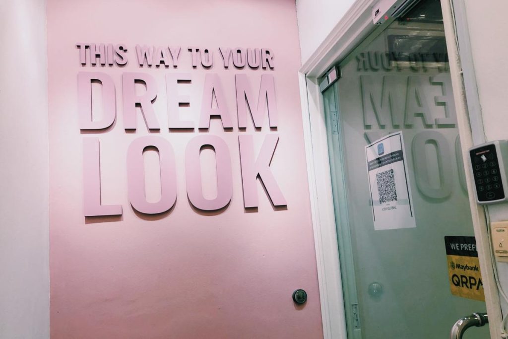 Top 10 Best Places for Natural Eyelash Extensions in KL & Selangor in 2025 16 Beauty-Studio--