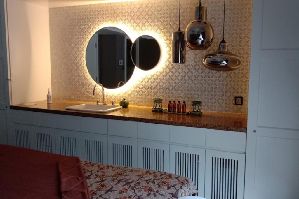 Top 18 Best Facial Treatments In Kuala Lumpur 2025 23 untitled-rectangle-presentation---T.