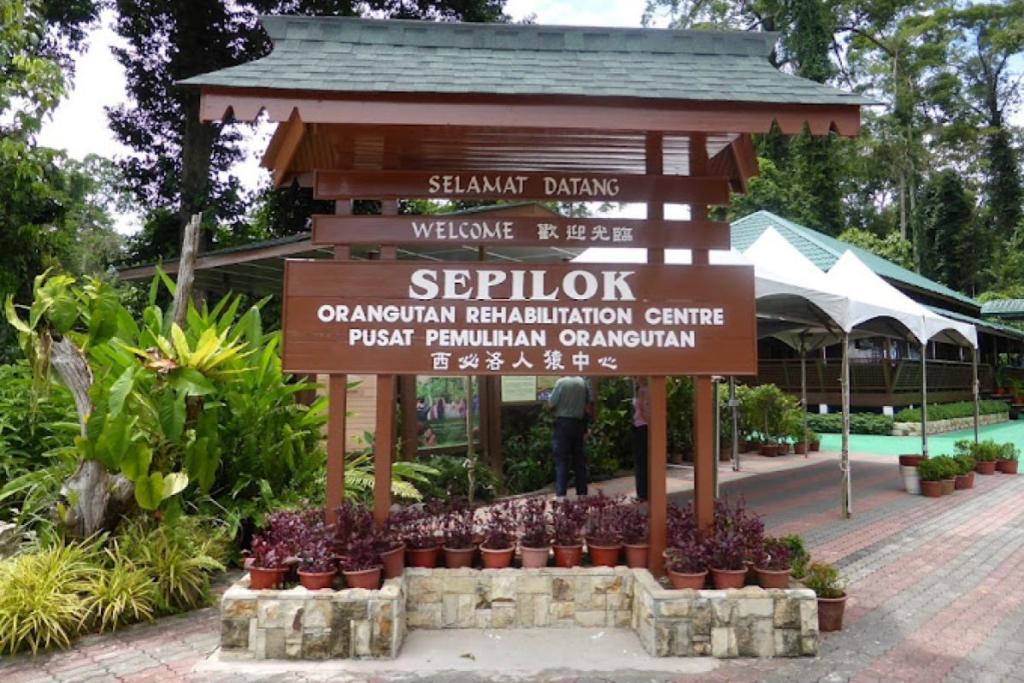 Sabah Itinerary: Tailored Guide for An Adventure Packed Trip 8 Sepilok-Orang-Utan-Rehabilitation-Centre-entrance