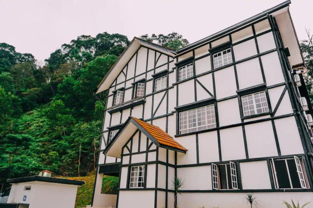 Top 10 Best Airbnbs in Genting Highlands 2025 11 DPine-Villa