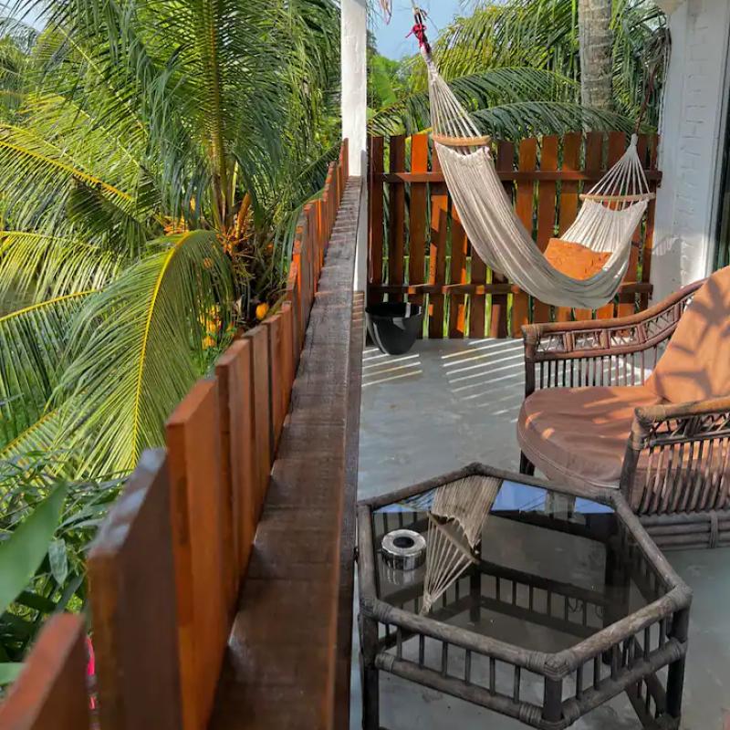 10 Airbnb Terbaik di Langkawi 2025 7 Duplex-Studio-balcony
