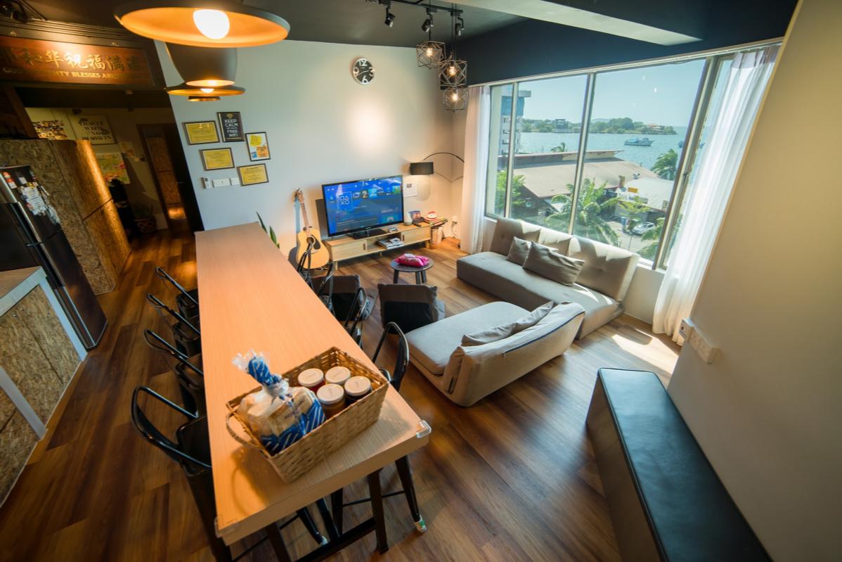 Top 10 Best Budget-Friendly Hotels in Kota Kinabalu 2025 7 Homy-Seafront-Hostel-interior